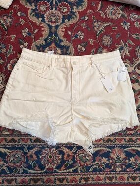 Good American Cream Distressed Denim Shorts plus size 15